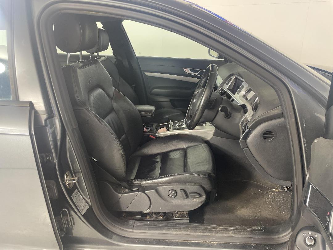 Photo '14' of Audi A6 T FSI Q Avant