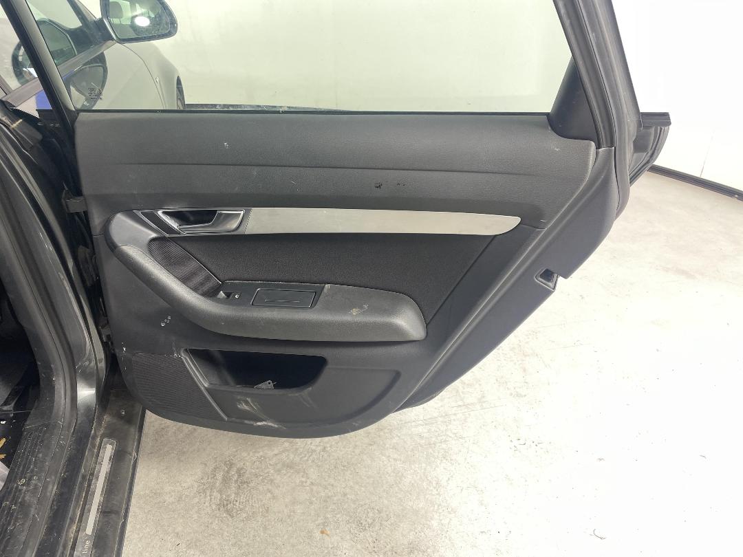 Photo '17' of Audi A6 T FSI Q Avant