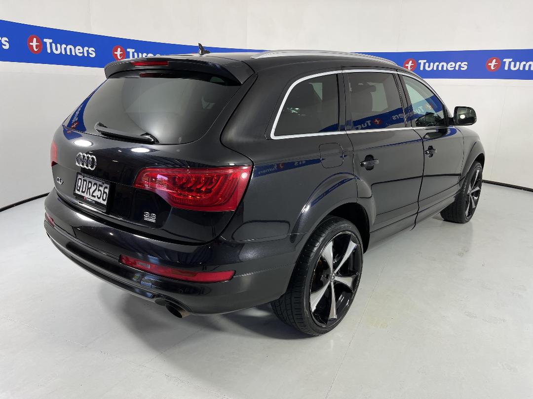 Photo '7' of Audi Q7 Photo '7' of Audi Q7