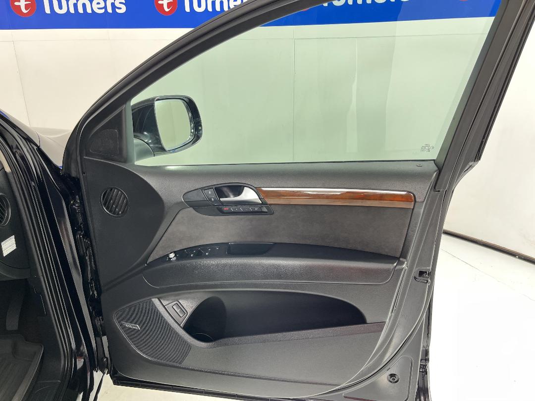 Photo '15' of Audi Q7 Photo '15' of Audi Q7