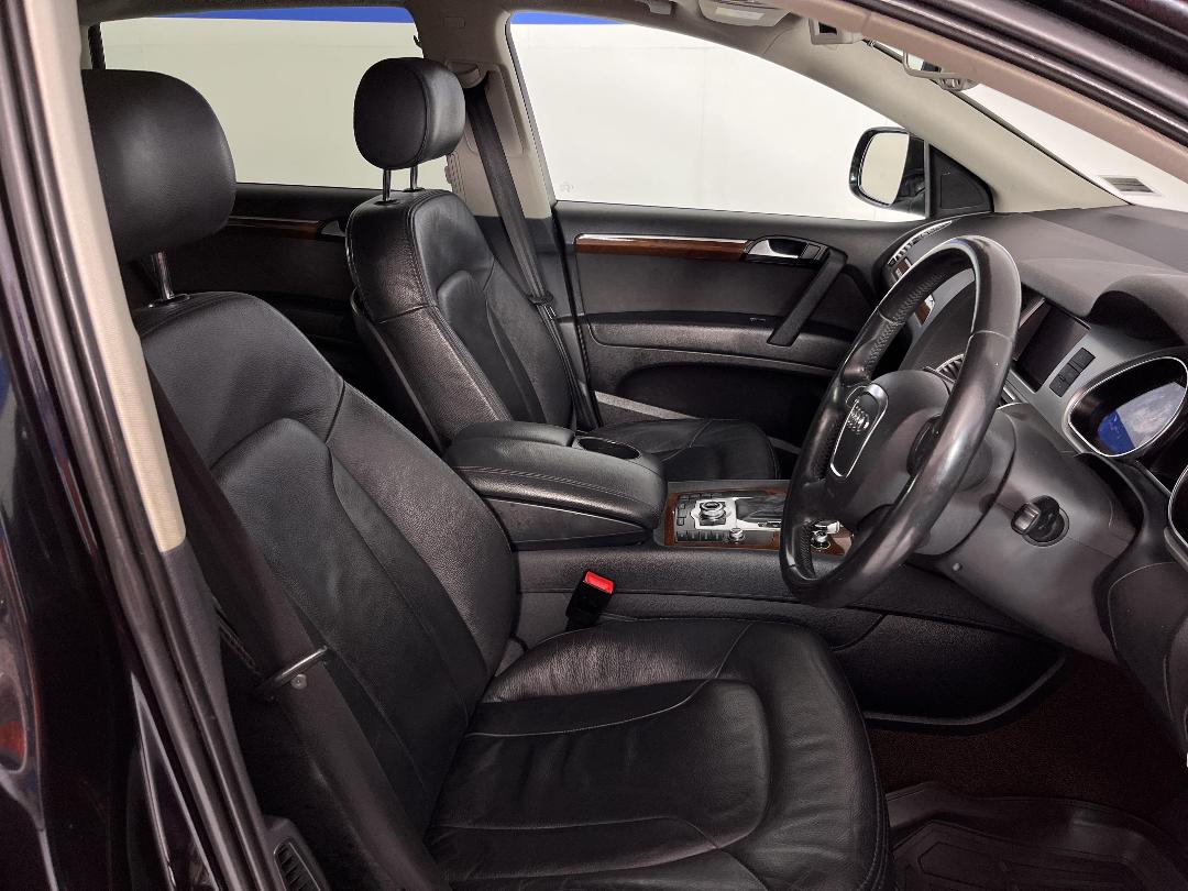 Photo '16' of Audi Q7 Photo '16' of Audi Q7