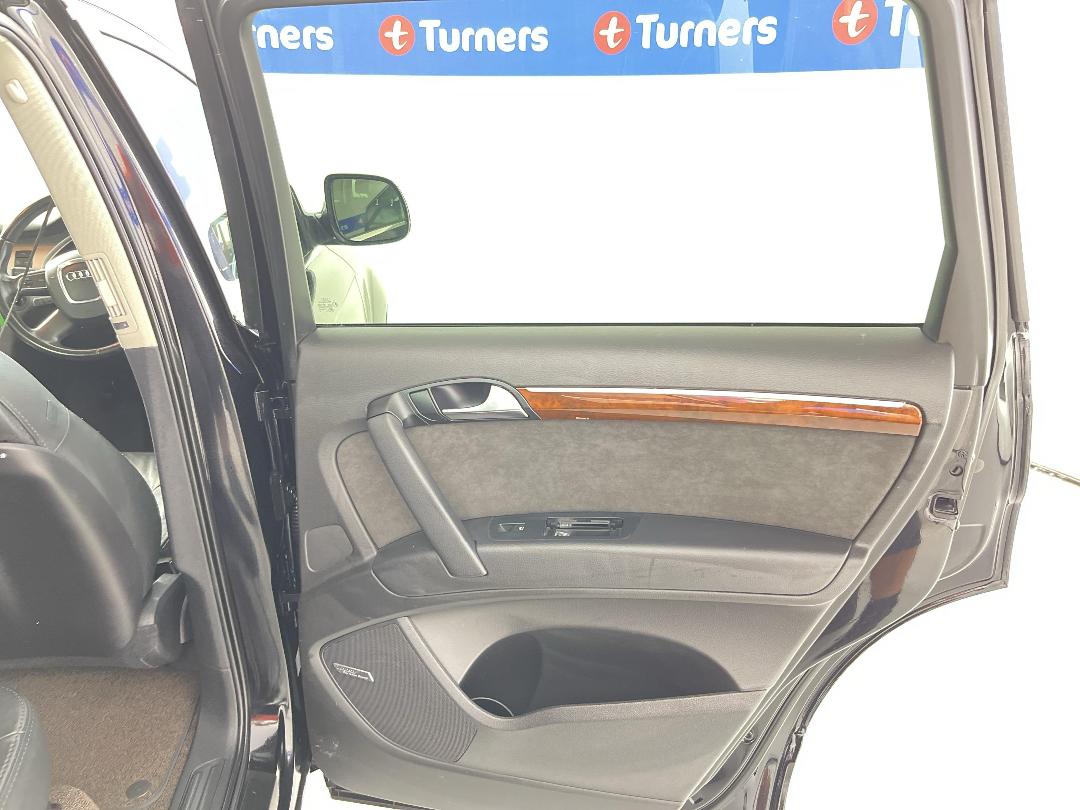 Photo '19' of Audi Q7 Photo '19' of Audi Q7