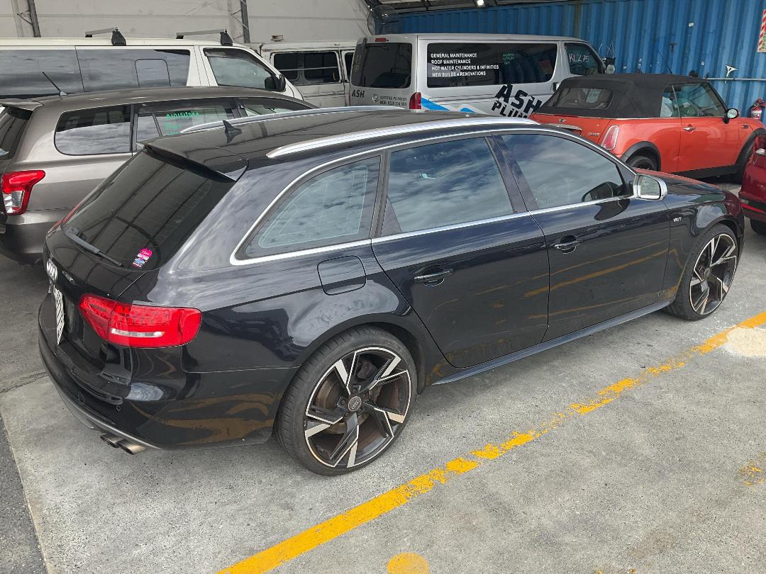 Photo '12' of Audi S4