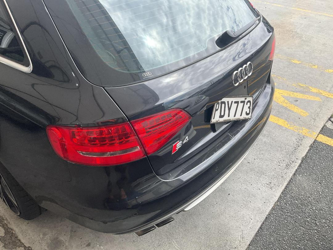 Photo '11' of Audi S4