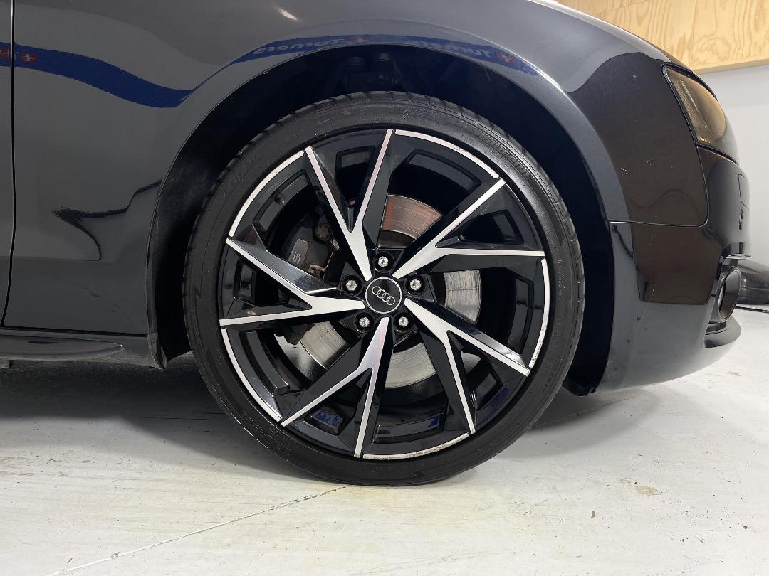 Photo '9' of Audi S5 Photo '9' of Audi S5