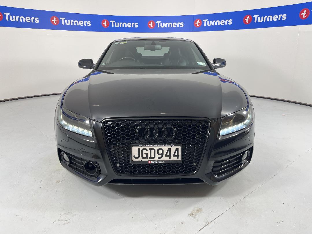 Photo '2' of Audi S5 Photo '2' of Audi S5