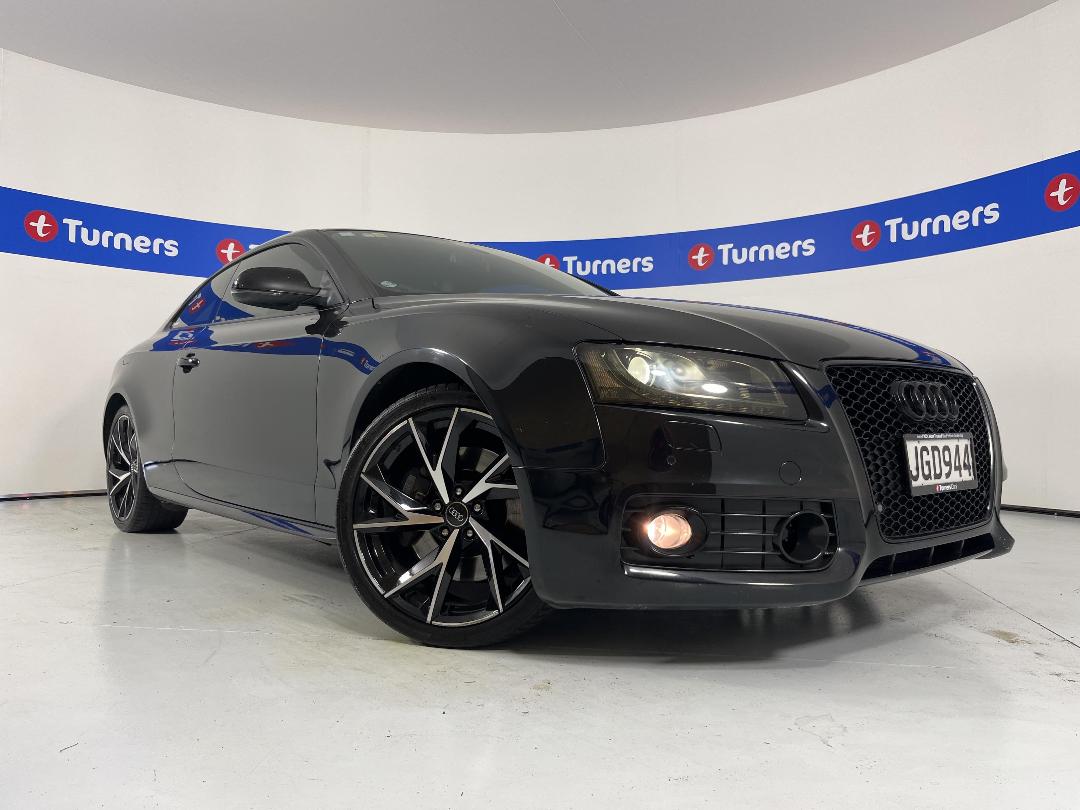 Photo '30' of Audi S5 Photo '30' of Audi S5