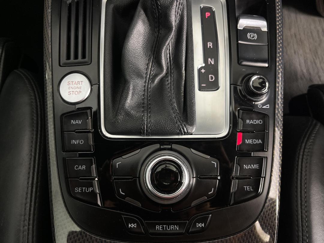 Photo '28' of Audi S5 Photo '28' of Audi S5