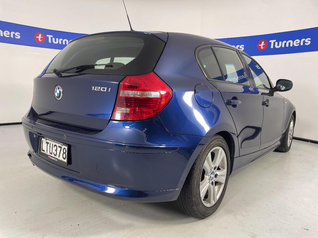 Photo '7' of BMW 120I Photo '7' of BMW 120I