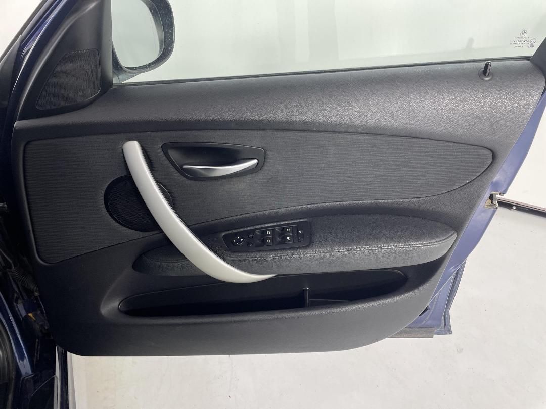 Photo '15' of BMW 120I Photo '15' of BMW 120I