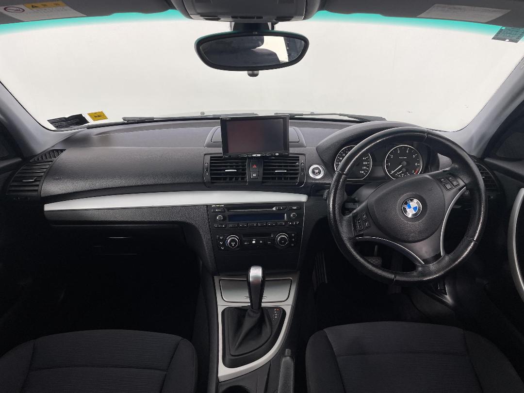 Photo '17' of BMW 120I Photo '17' of BMW 120I