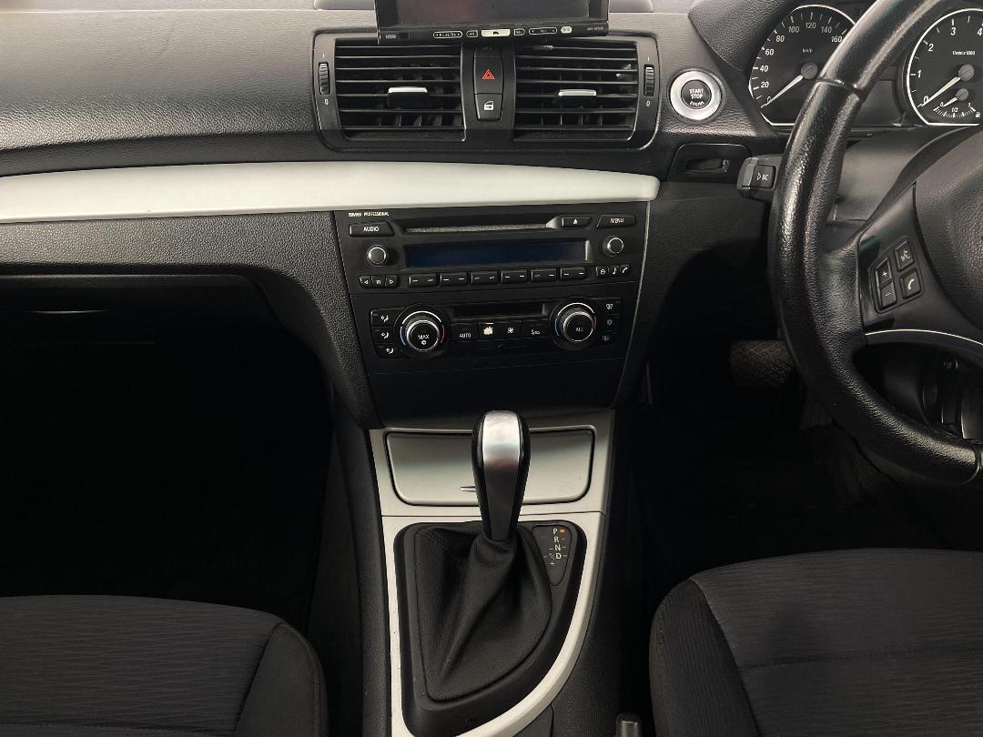 Photo '18' of BMW 120I Photo '18' of BMW 120I