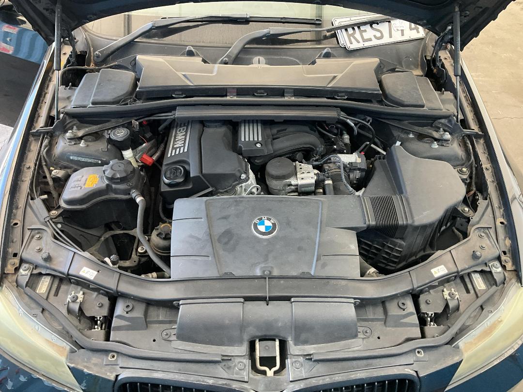 Photo '17' of BMW 3 Series 320I