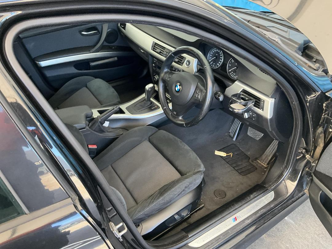 Photo '21' of BMW 3 Series 320I