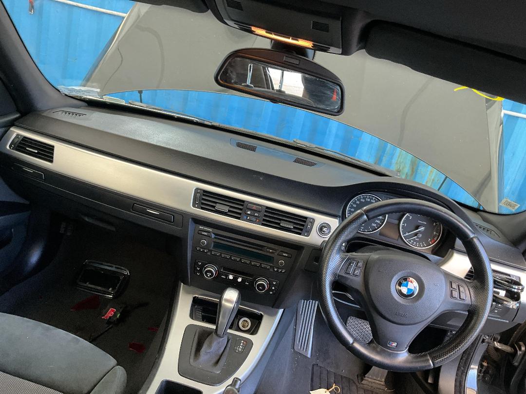 Photo '23' of BMW 3 Series 320I