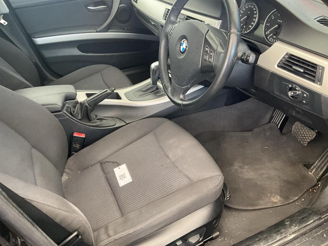 Photo '8' of BMW 3 Series 320I Photo '8' of BMW 3 Series 320I