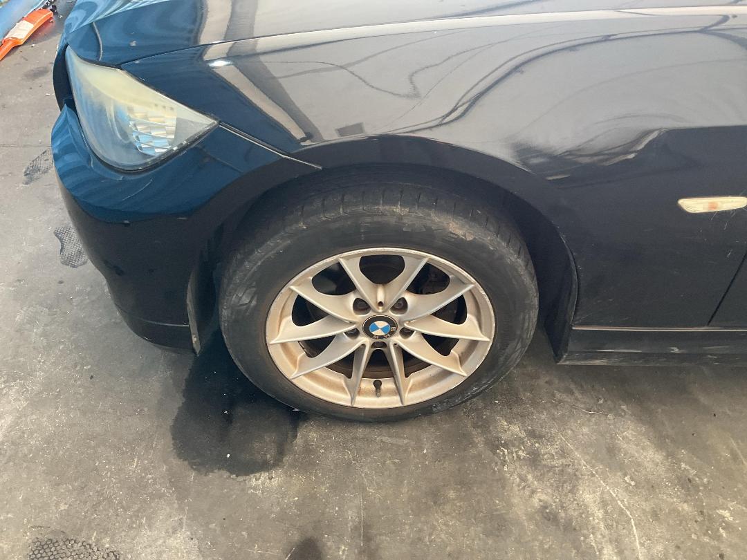 Photo '18' of BMW 3 Series 320I Photo '18' of BMW 3 Series 320I