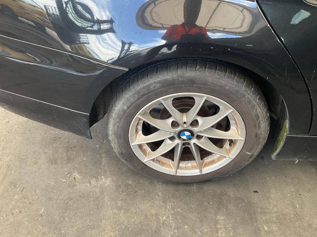 Photo '16' of BMW 3 Series 320I Photo '16' of BMW 3 Series 320I