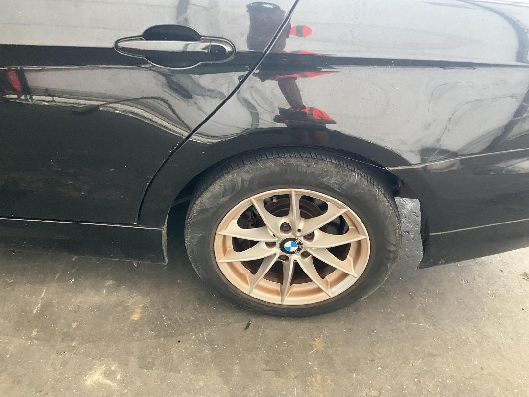 Photo '17' of BMW 3 Series 320I Photo '17' of BMW 3 Series 320I