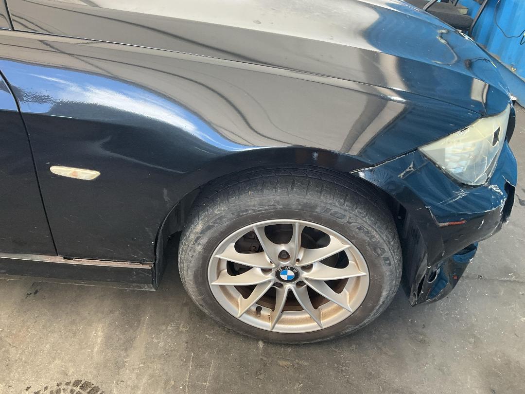 Photo '19' of BMW 3 Series 320I Photo '19' of BMW 3 Series 320I