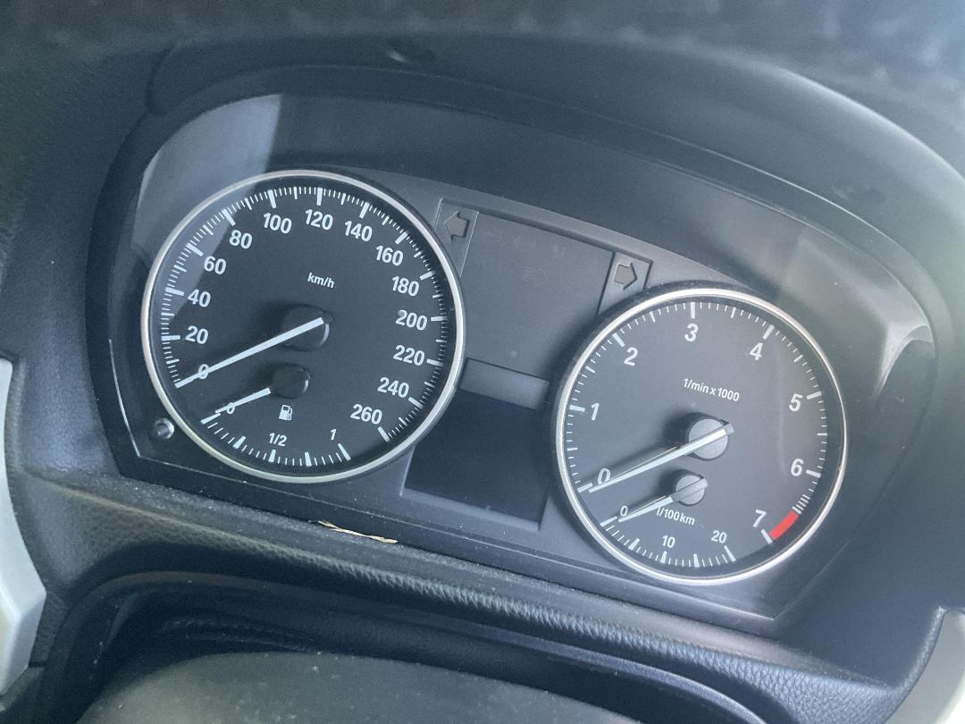 Photo '17' of BMW 3 Series 320I