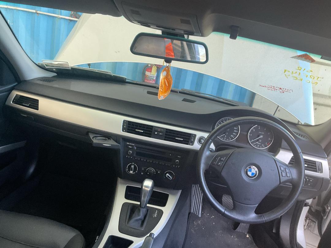 Photo '20' of BMW 3 Series 320I