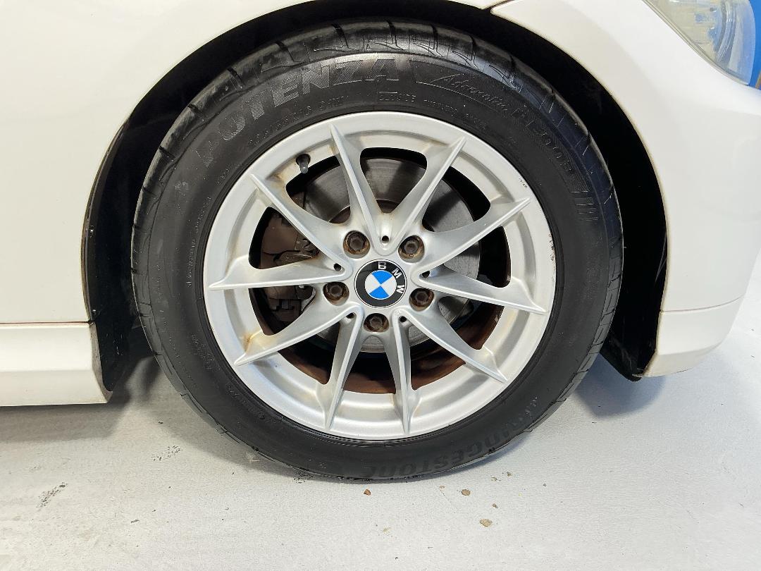 Photo '9' of BMW 320I Photo '9' of BMW 320I