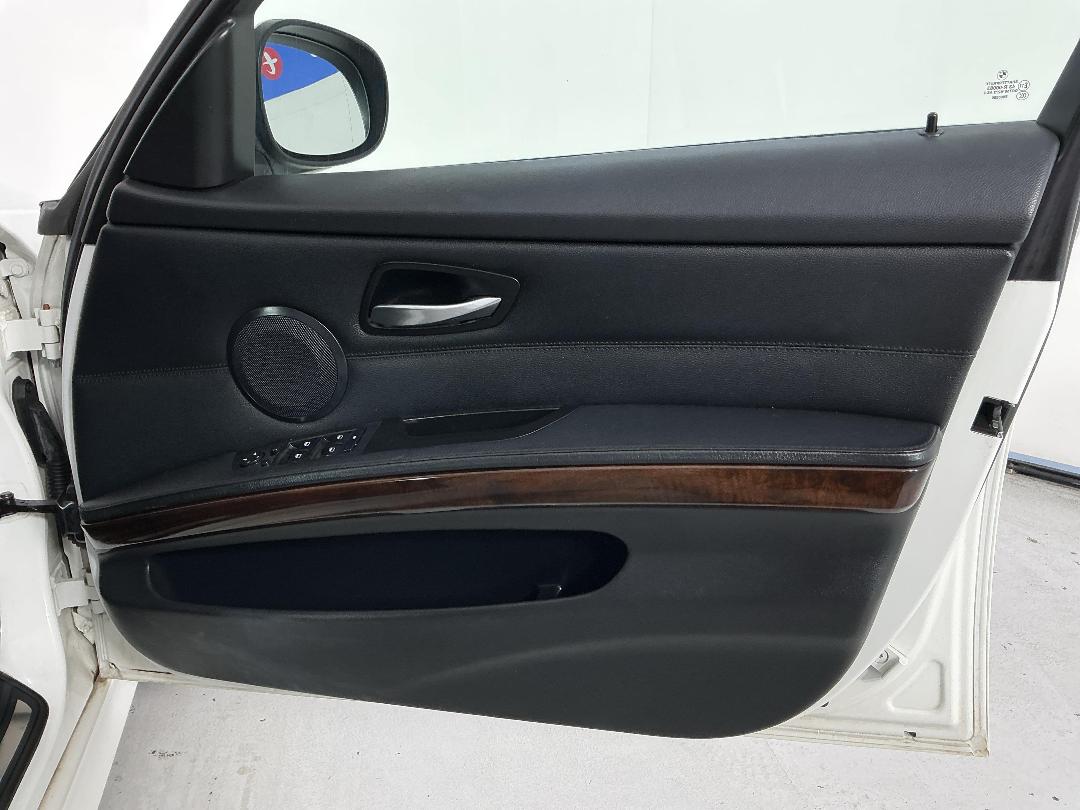 Photo '15' of BMW 320I Photo '15' of BMW 320I