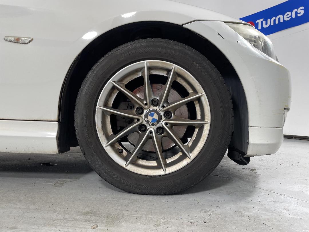 Photo '9' of BMW 320I Photo '9' of BMW 320I