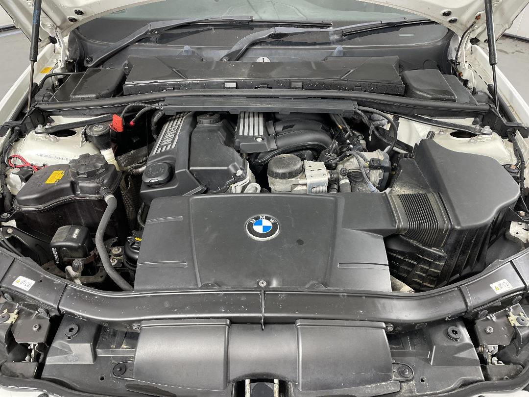 Photo '13' of BMW 320I Photo '13' of BMW 320I