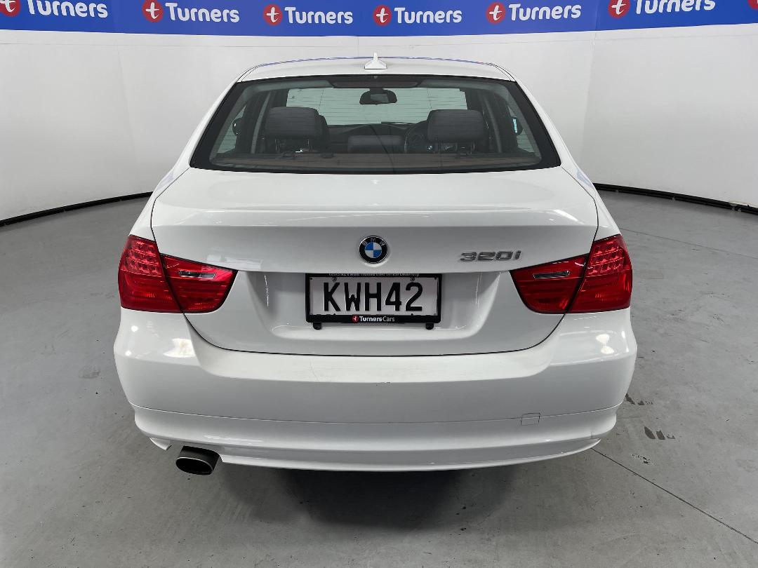 Photo '6' of BMW 320I Photo '6' of BMW 320I