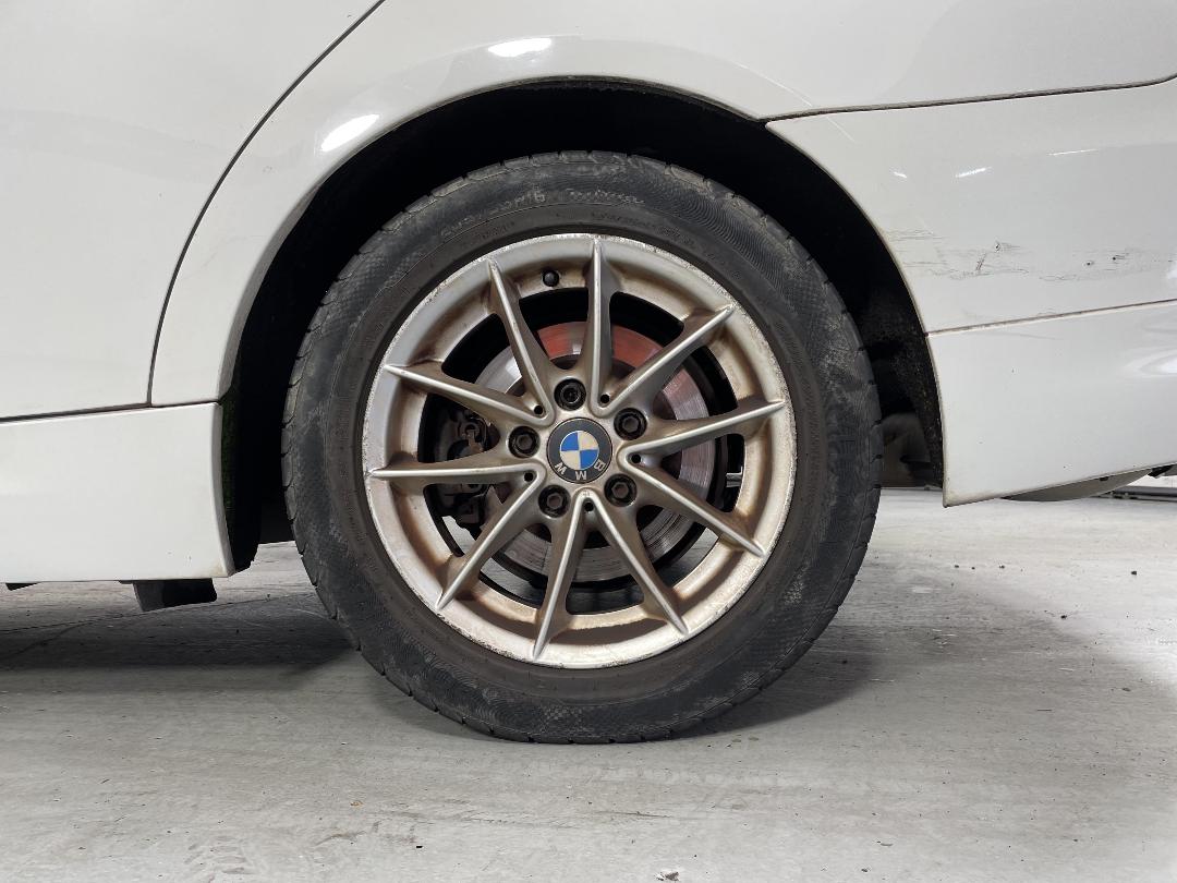 Photo '11' of BMW 320I Photo '11' of BMW 320I