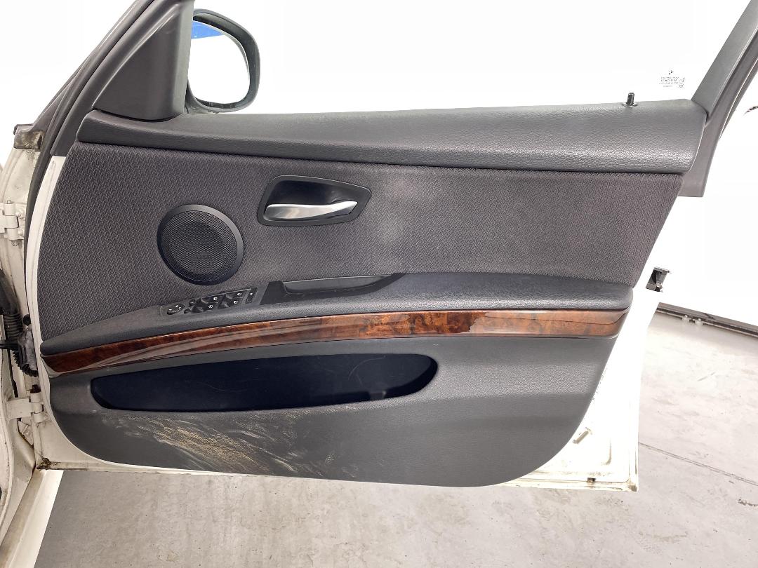 Photo '15' of BMW 320I Photo '15' of BMW 320I