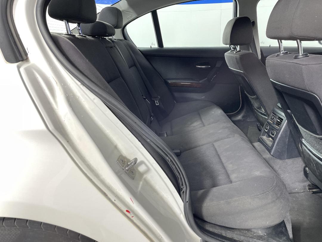 Photo '20' of BMW 320I Photo '20' of BMW 320I