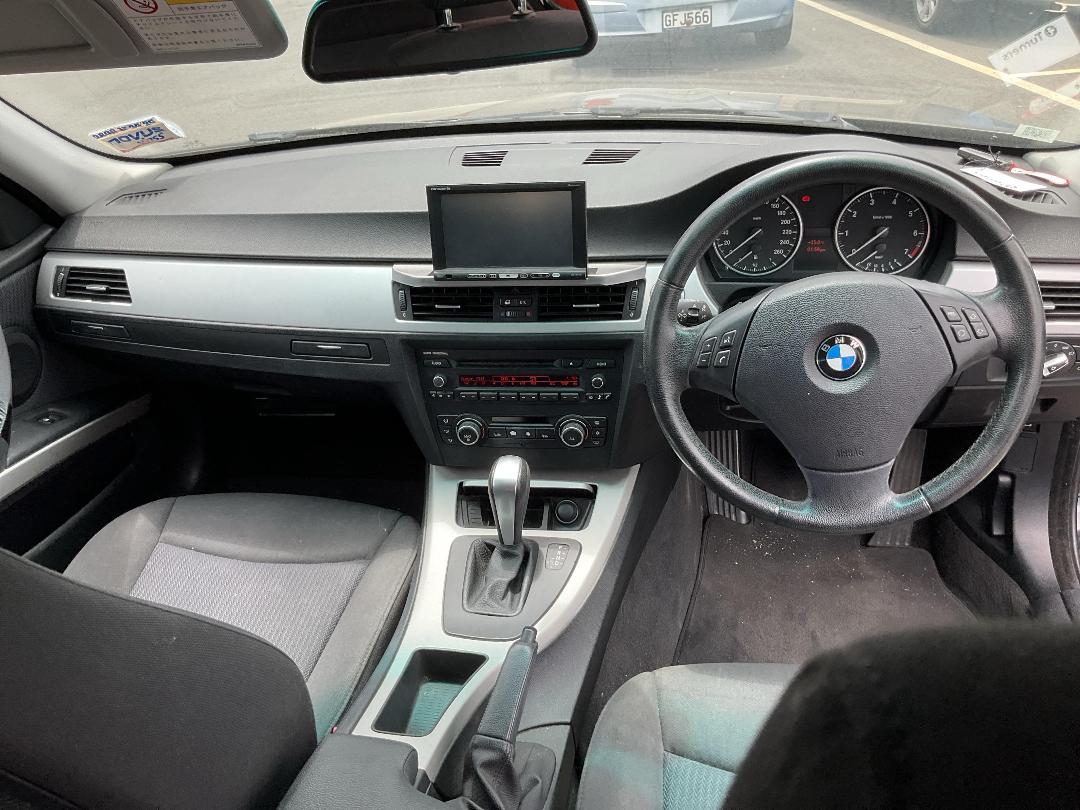 Photo '16' of BMW 320I