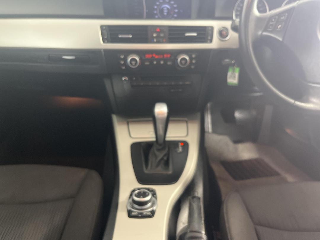 Photo '18' of BMW 320I