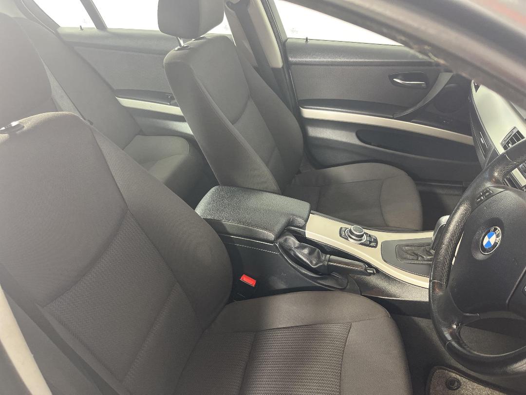 Photo '16' of BMW 320I