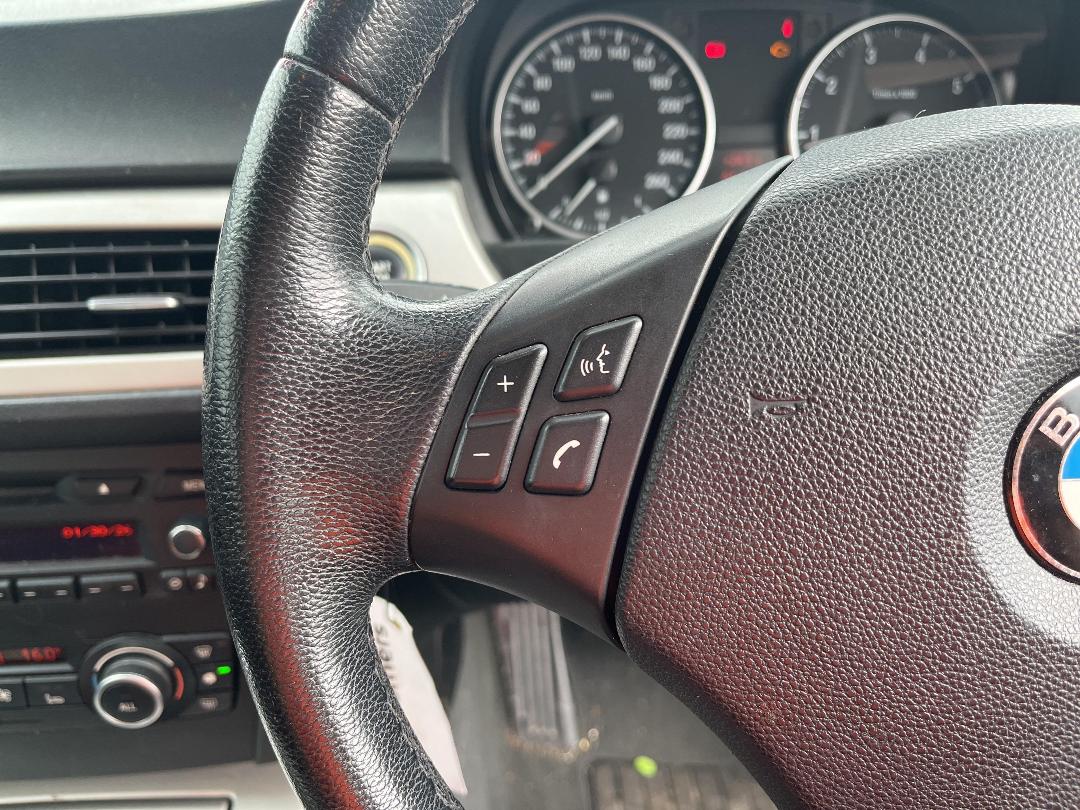 Photo '27' of BMW 320I