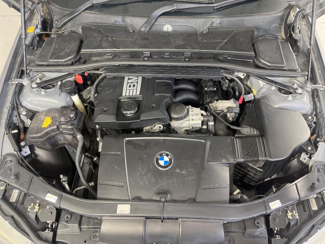 Photo '13' of BMW 320I