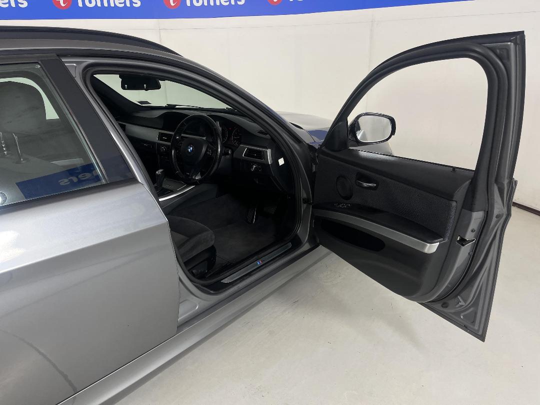 Photo '15' of BMW 320I