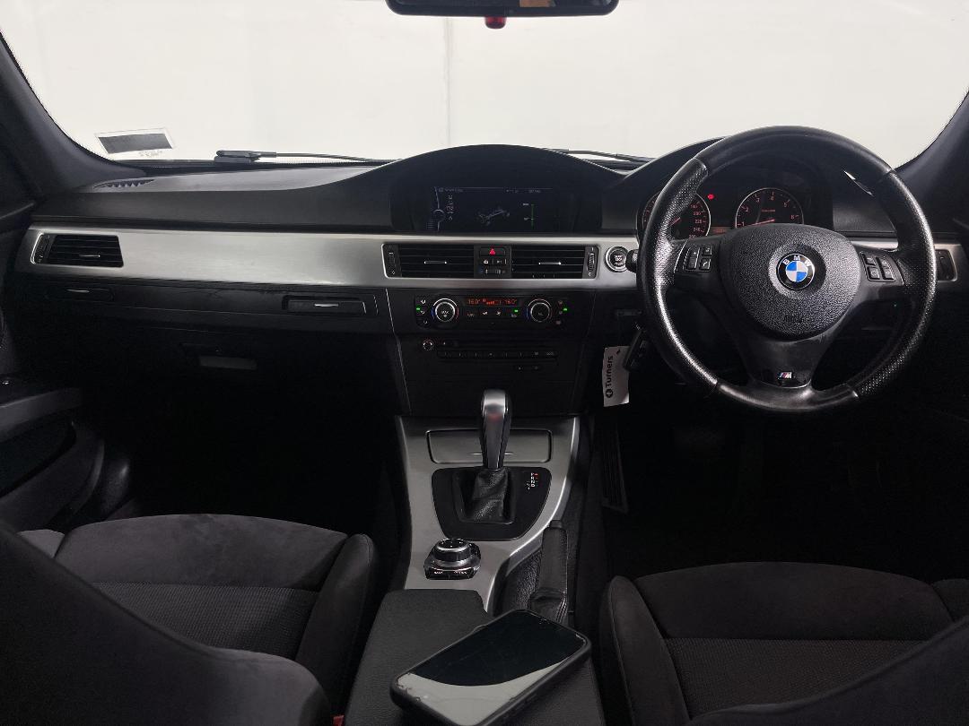 Photo '17' of BMW 320I