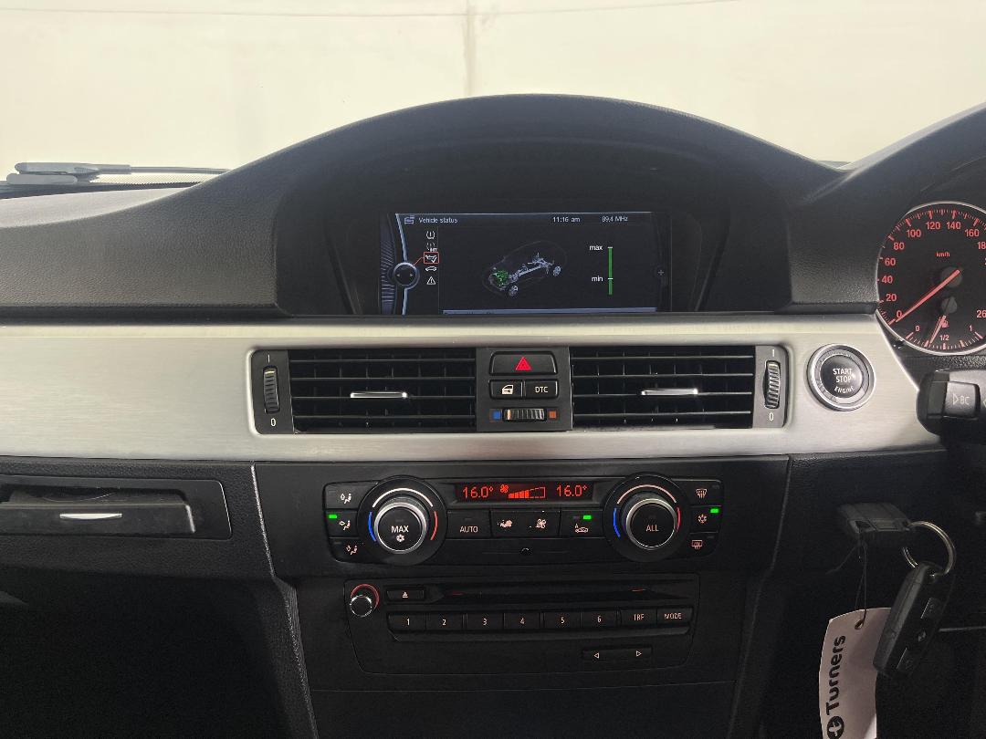 Photo '18' of BMW 320I