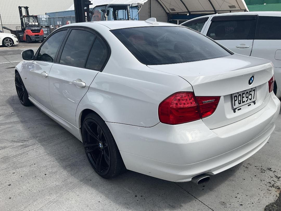 Photo '4' of BMW 320I