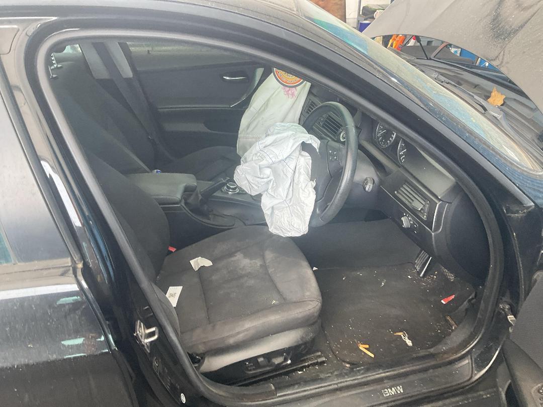 Photo '19' of BMW 320I