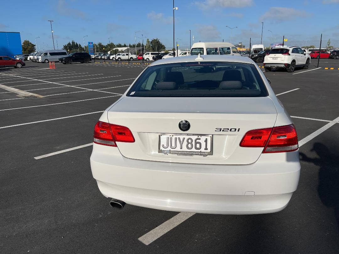 Photo '9' of BMW 320I Coupe Photo '9' of BMW 320I Coupe