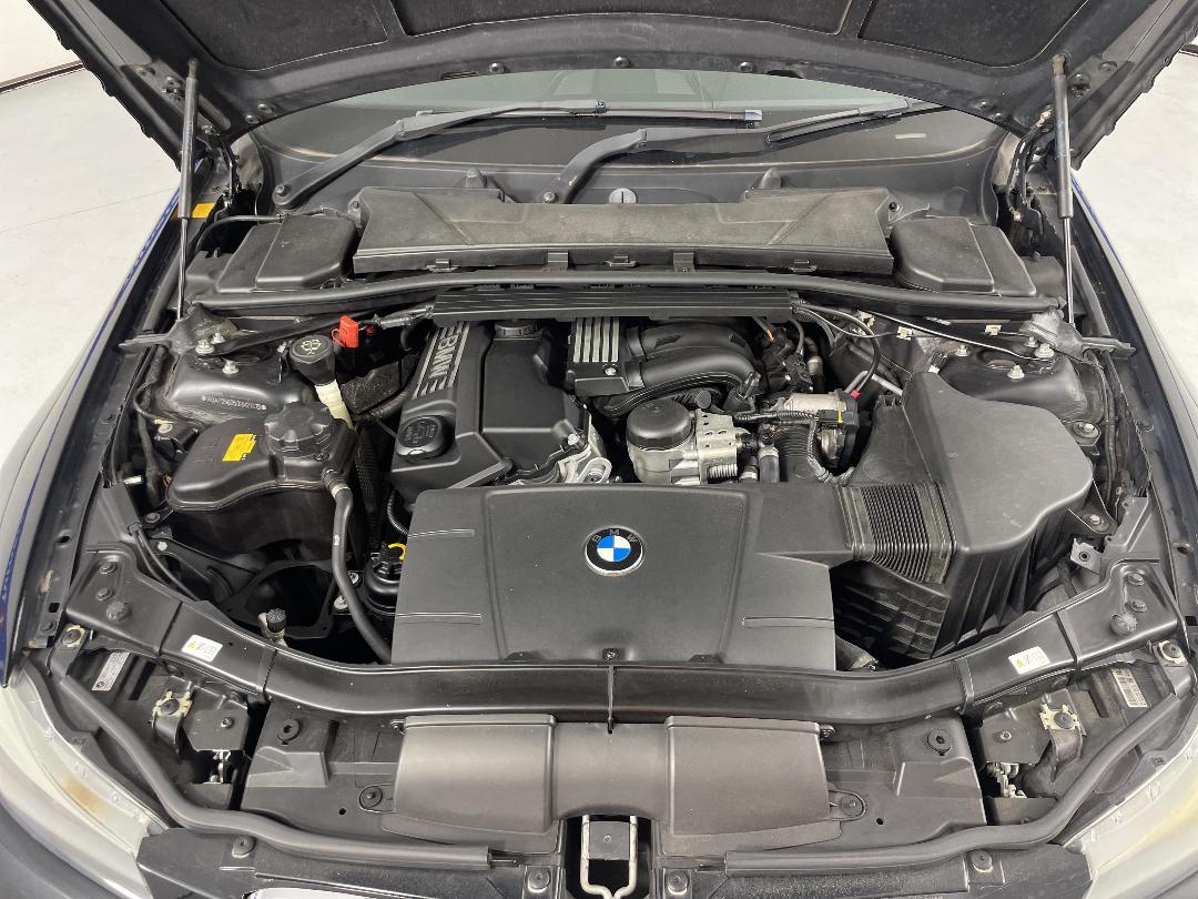 Photo '13' of BMW 320I Photo '13' of BMW 320I