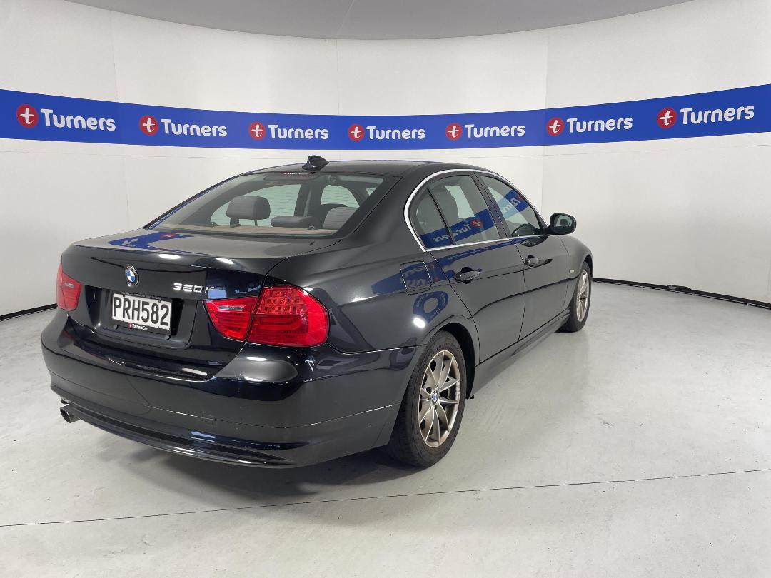 Photo '7' of BMW 320I Photo '7' of BMW 320I