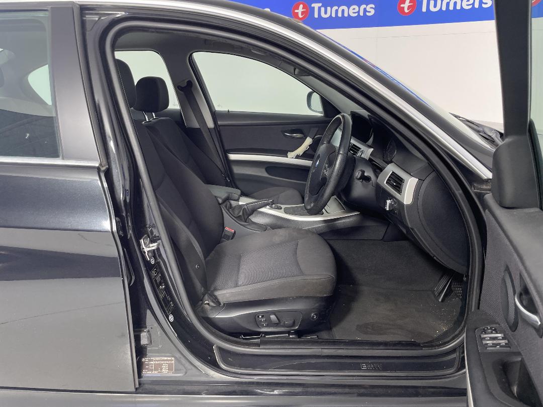 Photo '16' of BMW 320I Photo '16' of BMW 320I