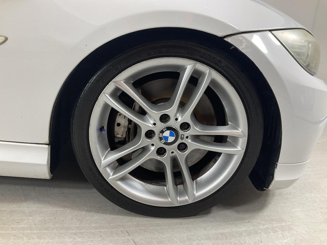 Photo '9' of BMW 335I Photo '9' of BMW 335I