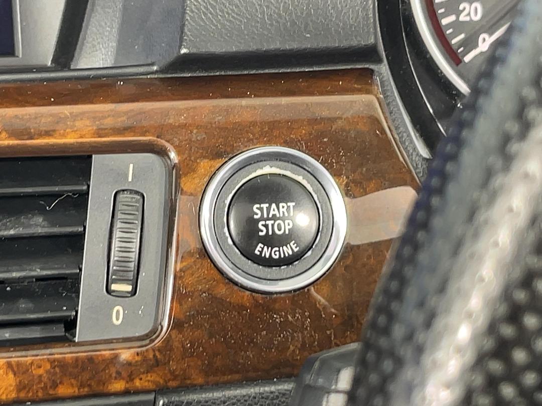 Photo '33' of BMW 335I